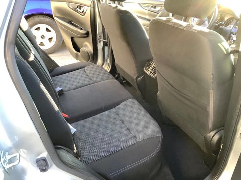 Used 2017 Nissan Rogue Sport SV image 30