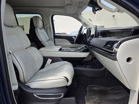 Used 2020 Lincoln Navigator Black Label AWD/4WD image 35