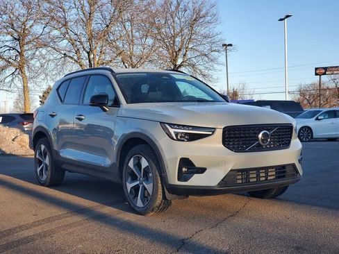New 2026 Volvo XC40 B5 Plus w/ Protection Package Premier image 3