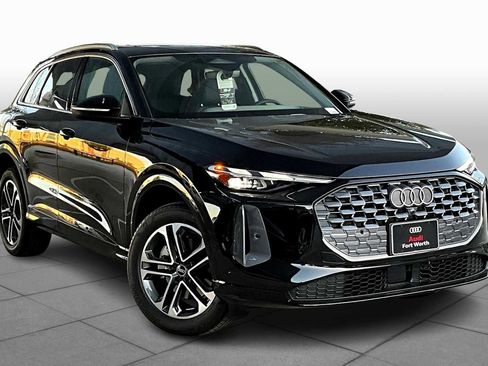 New 2025 Audi Q5 Premium w/ Convenience Package image 2