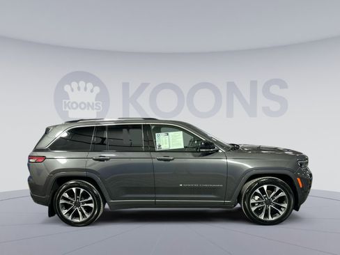 Used 2023 Jeep Grand Cherokee Overland w/ Luxury Tech Group IV image 8