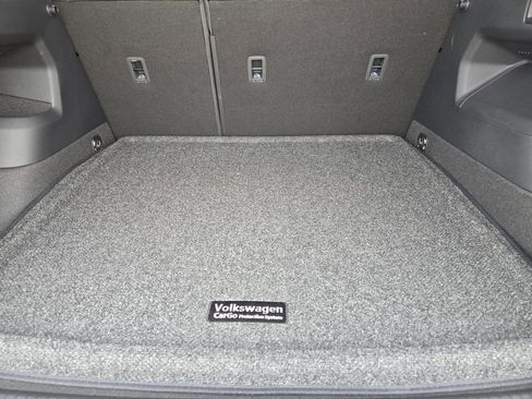 New 2026 Volkswagen Tiguan SE R-Line image 25