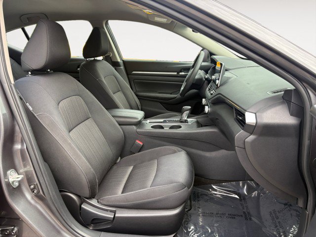 Used 2022 Nissan Altima 2.5 SV FWD image 8