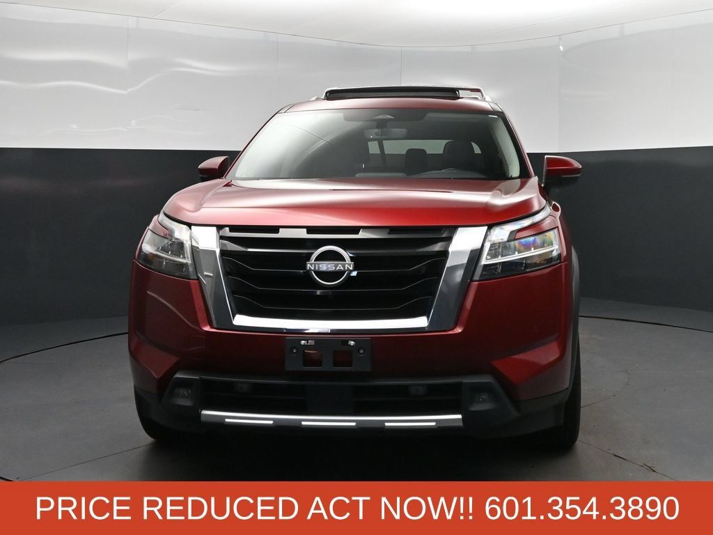 Used 2023 Nissan Pathfinder SL w/ SL Premium Package FWD image 10