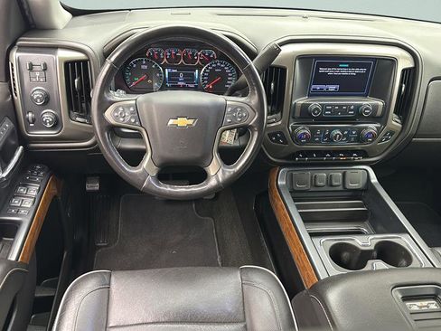 Used 2018 Chevrolet Silverado 1500 High Country AWD/4WD image 15