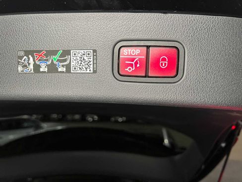 Certified 2026 Mercedes-Benz GLC 300 4MATIC image 16