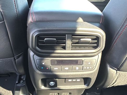 Used 2024 Honda Passport Black Edition image 9