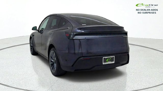 Used 2026 Tesla Model Y AWD image 6