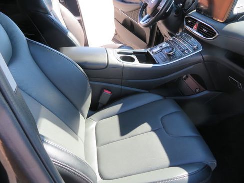 Used 2023 Hyundai Santa Fe SEL w/ Premium Package image 20