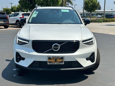 Used 2026 Volvo XC40 B5 Ultra w/ Climate Package AWD/4WD image 2
