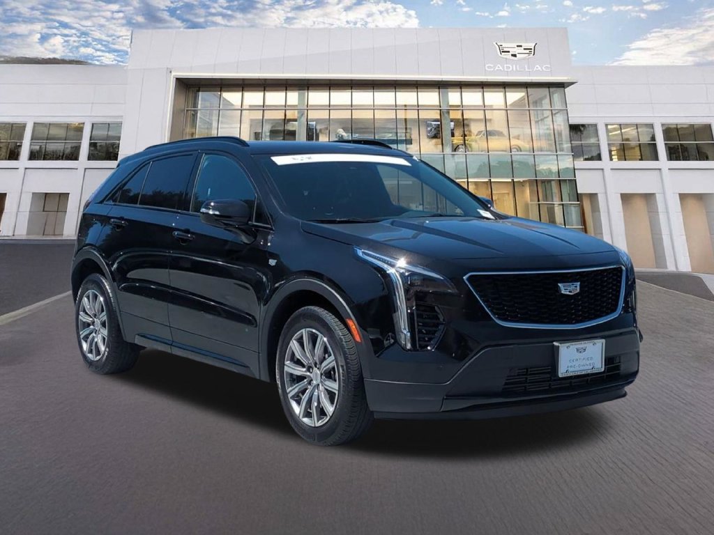Certified 2023 Cadillac XT4 Sport w/ Cold Weather Package FWD image 3