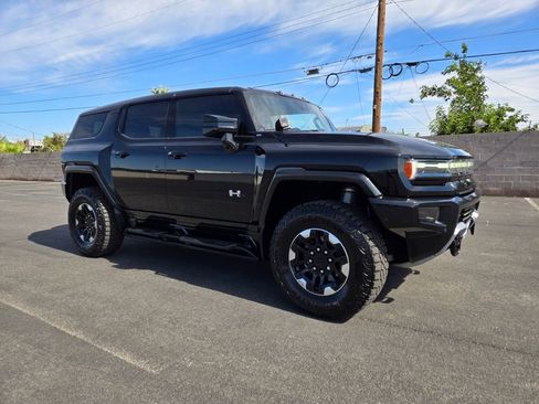 Used 2024 GMC Hummer EV 2X w/ Extreme Off-Road Package AWD/4WD image 1