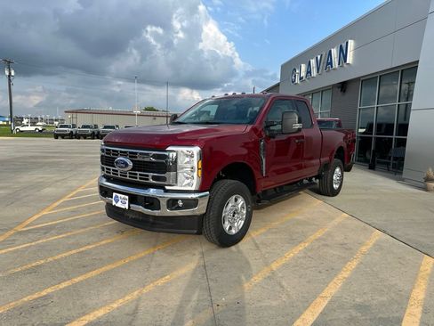 New 2026 Ford F350 XLT w/ 360-Degree Camera Package AWD/4WD image 3