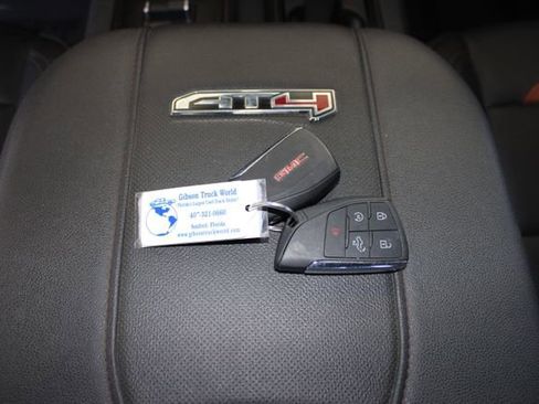 Used 2024 GMC Sierra 2500 AT4 w/ AT4 Premium Plus Package image 31