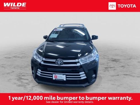 Certified 2019 Toyota Highlander XLE AWD/4WD image 4