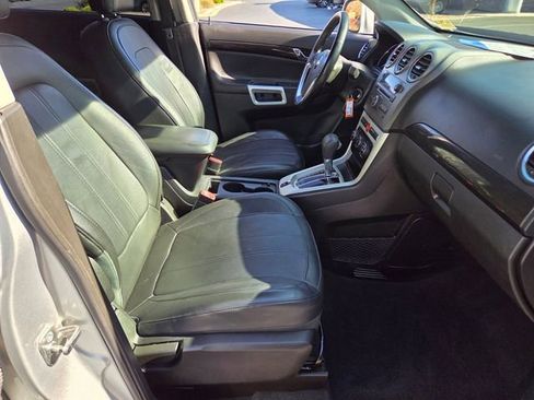 Used 2013 Chevrolet Captiva Sport LT w/ Convenience Package FWD image 16