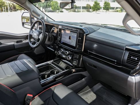 Used 2024 Ford F250 Lariat w/ Lariat Ultimate Package AWD/4WD image 53