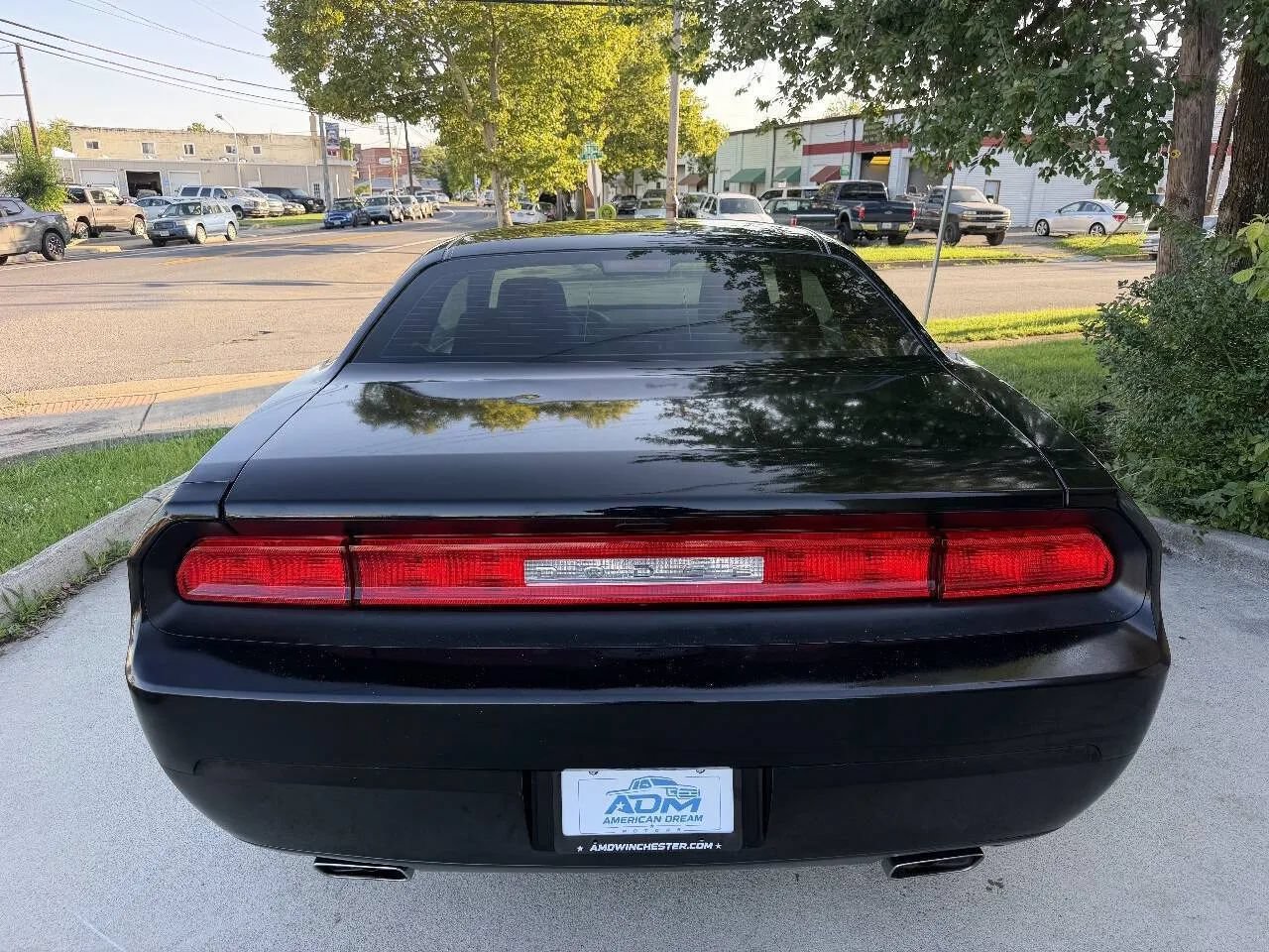 Used 2013 Dodge Challenger SXT RWD image 9