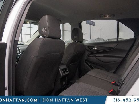 Used 2024 Chevrolet Equinox LT w/ LPO, Floor Liner Package FWD image 18