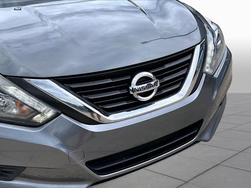 Used 2017 Nissan Altima 2.5 SL w/ 2.5 Technology Package FWD image 29