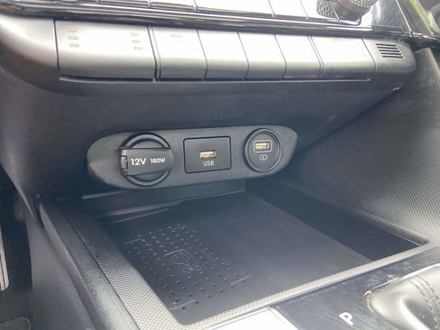Used 2023 Hyundai Elantra Limited FWD image 26