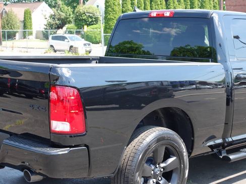 Used 2022 RAM 1500 Classic SLT w/ Electronics Convenience Group AWD/4WD image 12