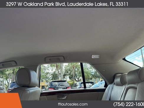 Used 2007 Cadillac DTS w/ Trunk Convenience Package image 37