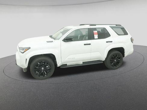 New 2026 Toyota 4Runner 4WD image 2
