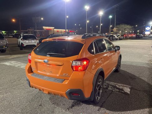 Used 2014 Subaru Crosstrek 2.0i Premium w/ Moonroof Package image 4