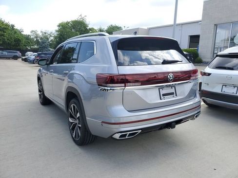 Used 2024 Volkswagen Atlas SEL Premium R-Line AWD/4WD image 3