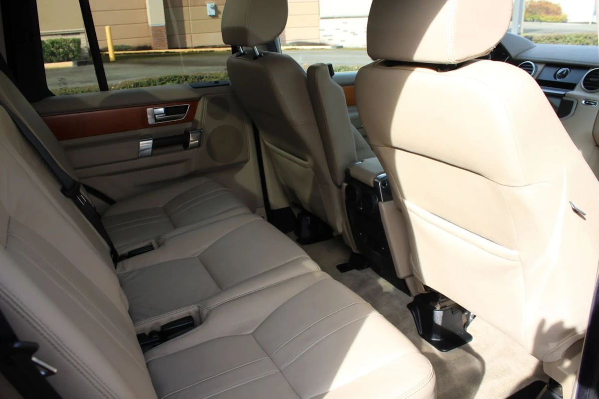 Used 2010 Land Rover LR4 HSE AWD/4WD image 29