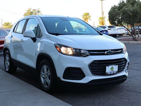 Used 2020 Chevrolet Trax LS FWD image 14