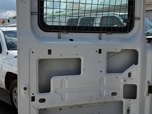 Used 2015 Chevrolet Express 2500 RWD image 19