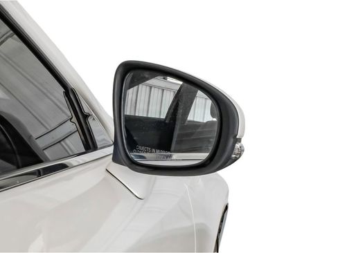 Used 2016 Lexus IS 200t image 42