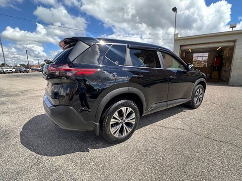 Certified 2023 Nissan Rogue SV FWD image 7