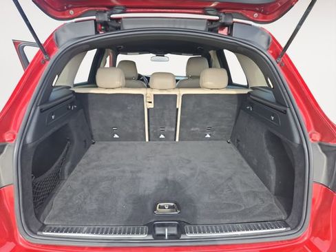 Used 2018 Mercedes-Benz GLC 300 image 33