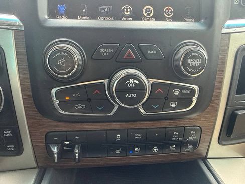 Used 2017 RAM 1500 Laramie w/ Convenience Group AWD/4WD image 24