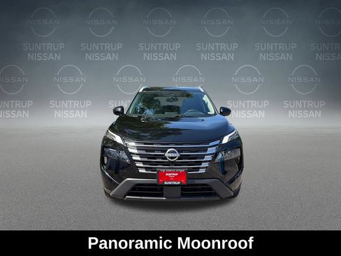 Used 2025 Nissan Rogue SV w/ SV Premium Package FWD image 10