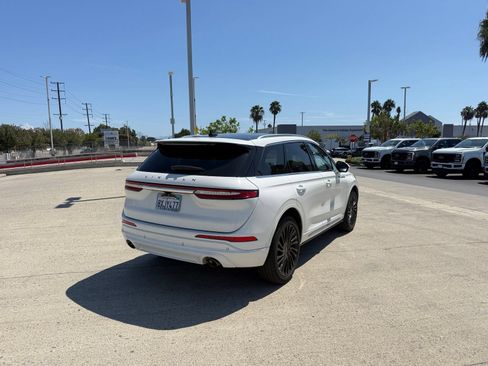 Used 2021 Lincoln Corsair Reserve FWD image 3