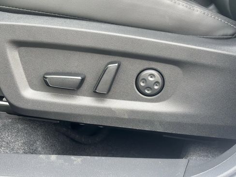 New 2026 Nissan Murano Platinum image 13