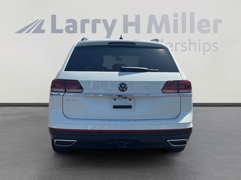 Used 2023 Volkswagen Atlas SE w/ Panoramic Sunroof Package FWD image 4