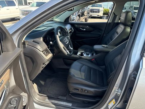 Used 2023 GMC Terrain Denali w/ Denali Premium Package AWD/4WD image 14