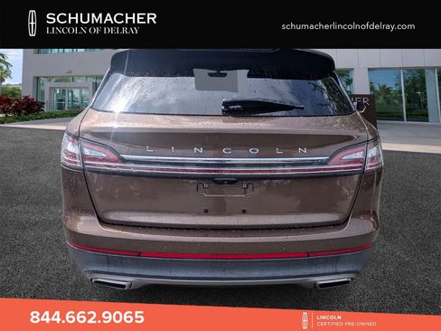 Used 2022 Lincoln Nautilus FWD image 6