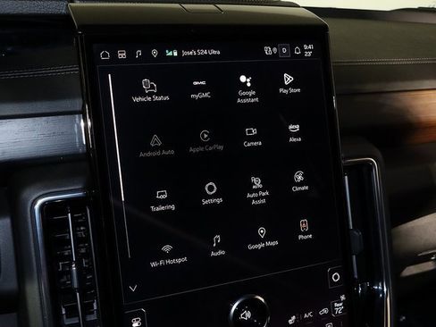 Used 2025 GMC Yukon Denali image 19