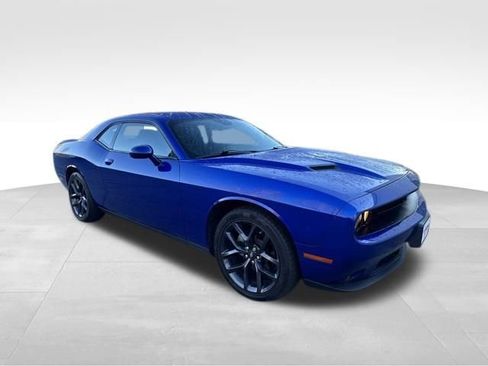 Used 2021 Dodge Challenger SXT w/ Blacktop Package image 11