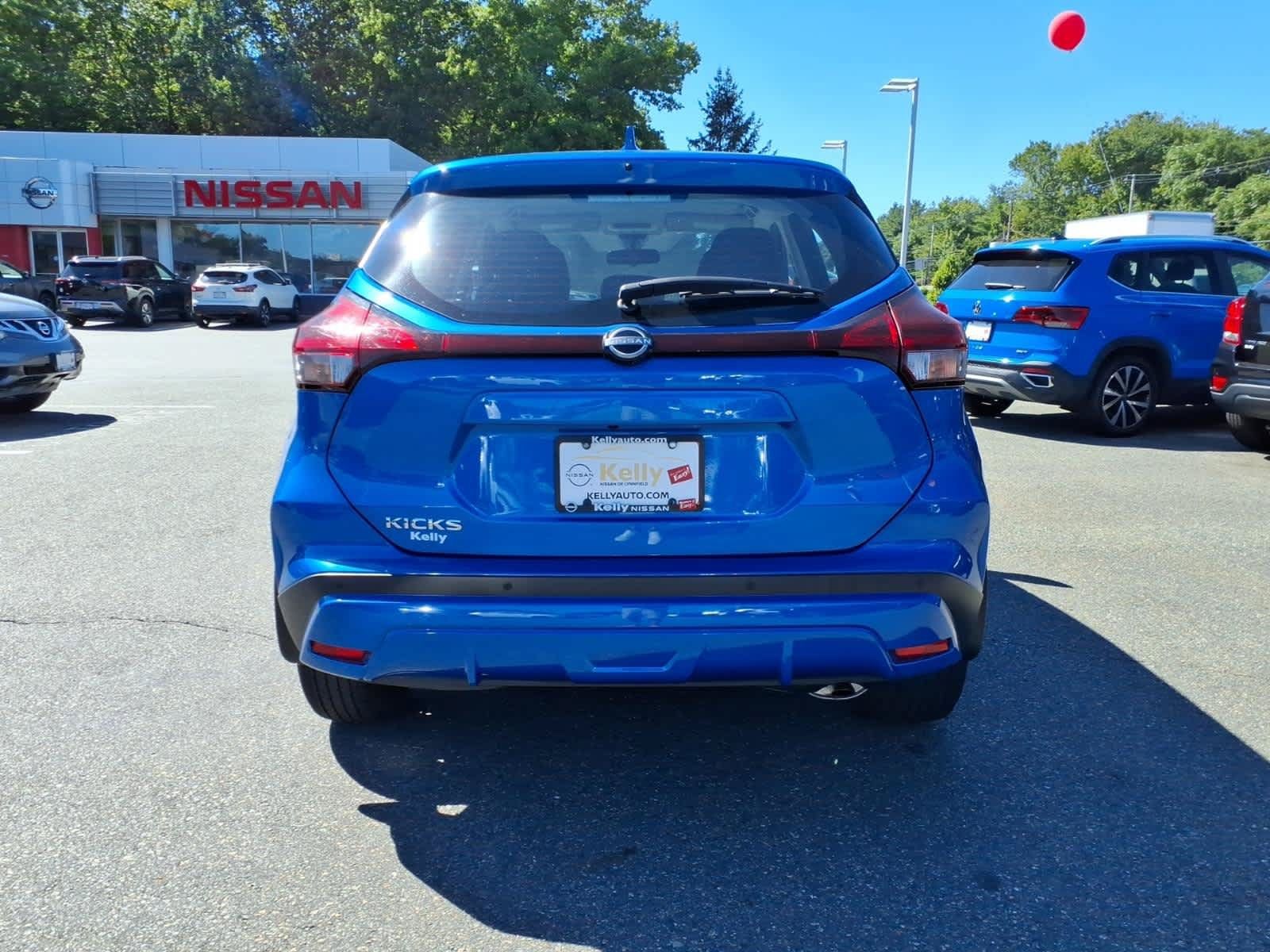 Used 2023 Nissan Kicks S FWD image 6