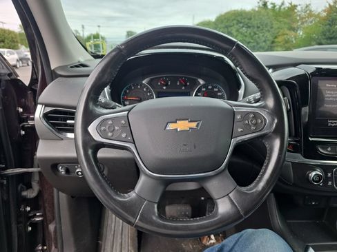 Used 2021 Chevrolet Traverse LT AWD/4WD image 14