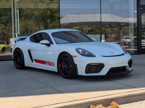 Used 2022 Porsche 718 Cayman GT4 RWD image 7