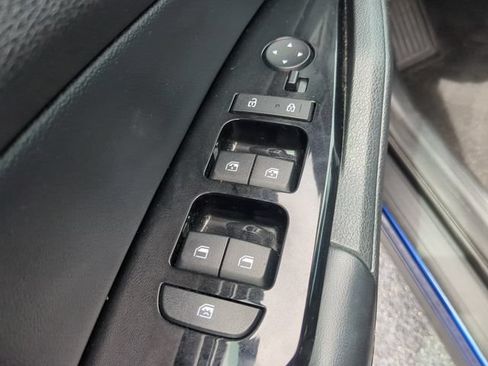 Used 2024 Kia Sportage EX FWD image 19