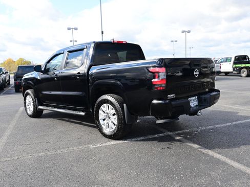 Used 2023 Nissan Frontier SV w/ Technology Package image 8
